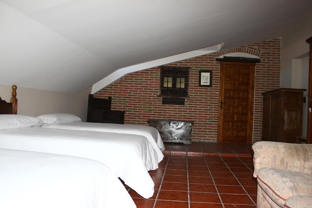 Palacio De Monjaraz Ávila Room photo