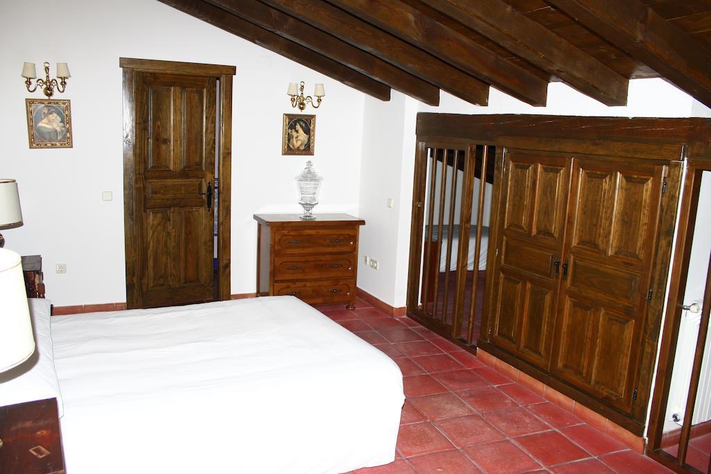 Palacio De Monjaraz Ávila Exterior photo